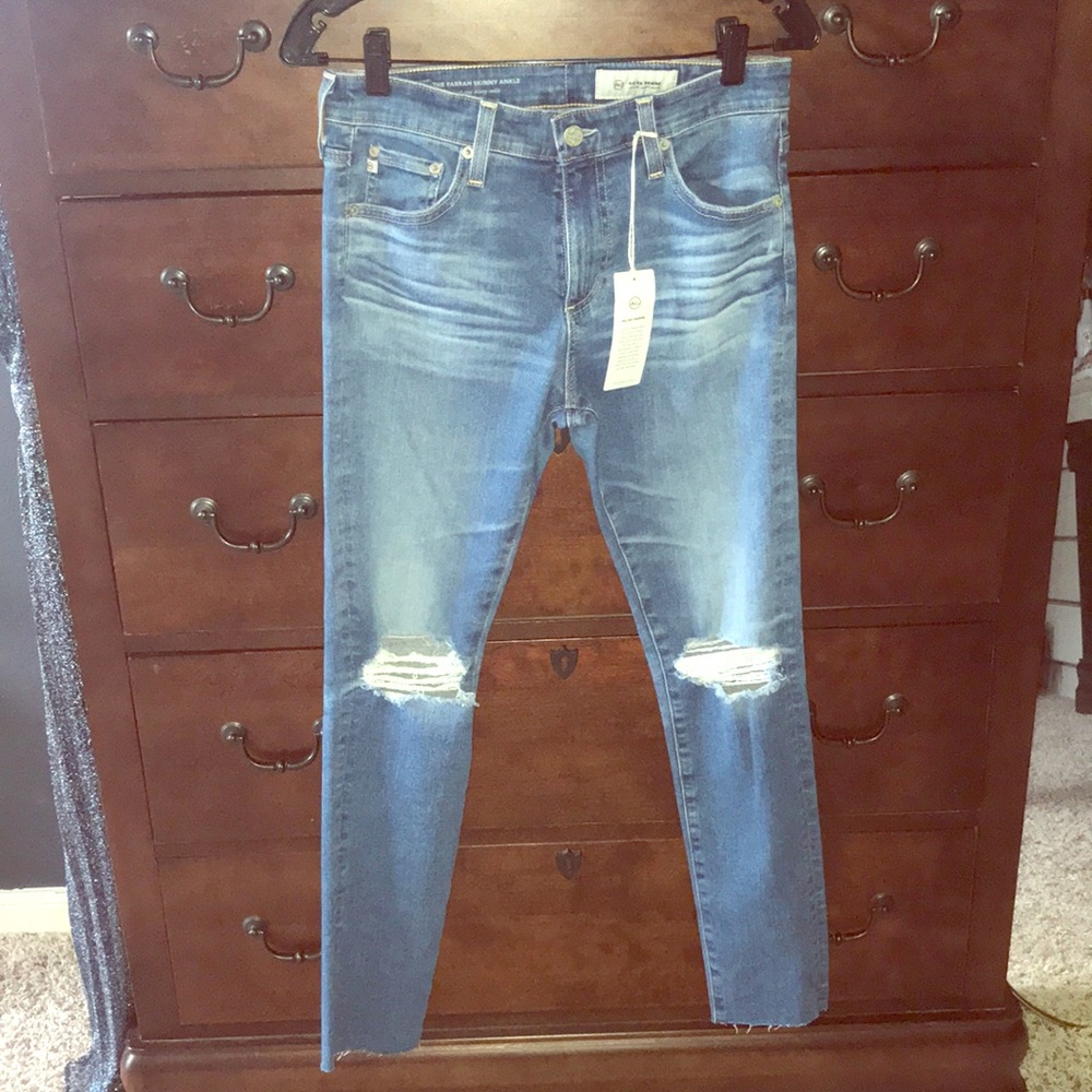 NWT size 27 AG distressed denim